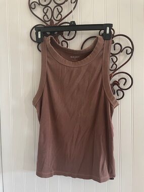 Bundle of 2 Old Navy Ribbed Tanks